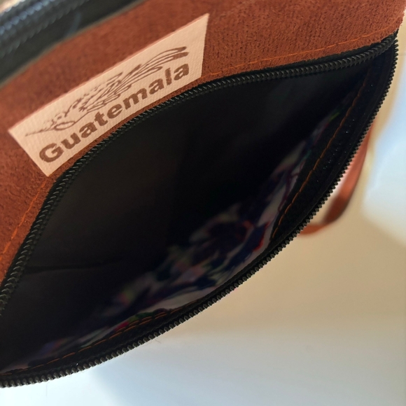 Handmade crossbody bag from Guatemala - Picture 2 of 4